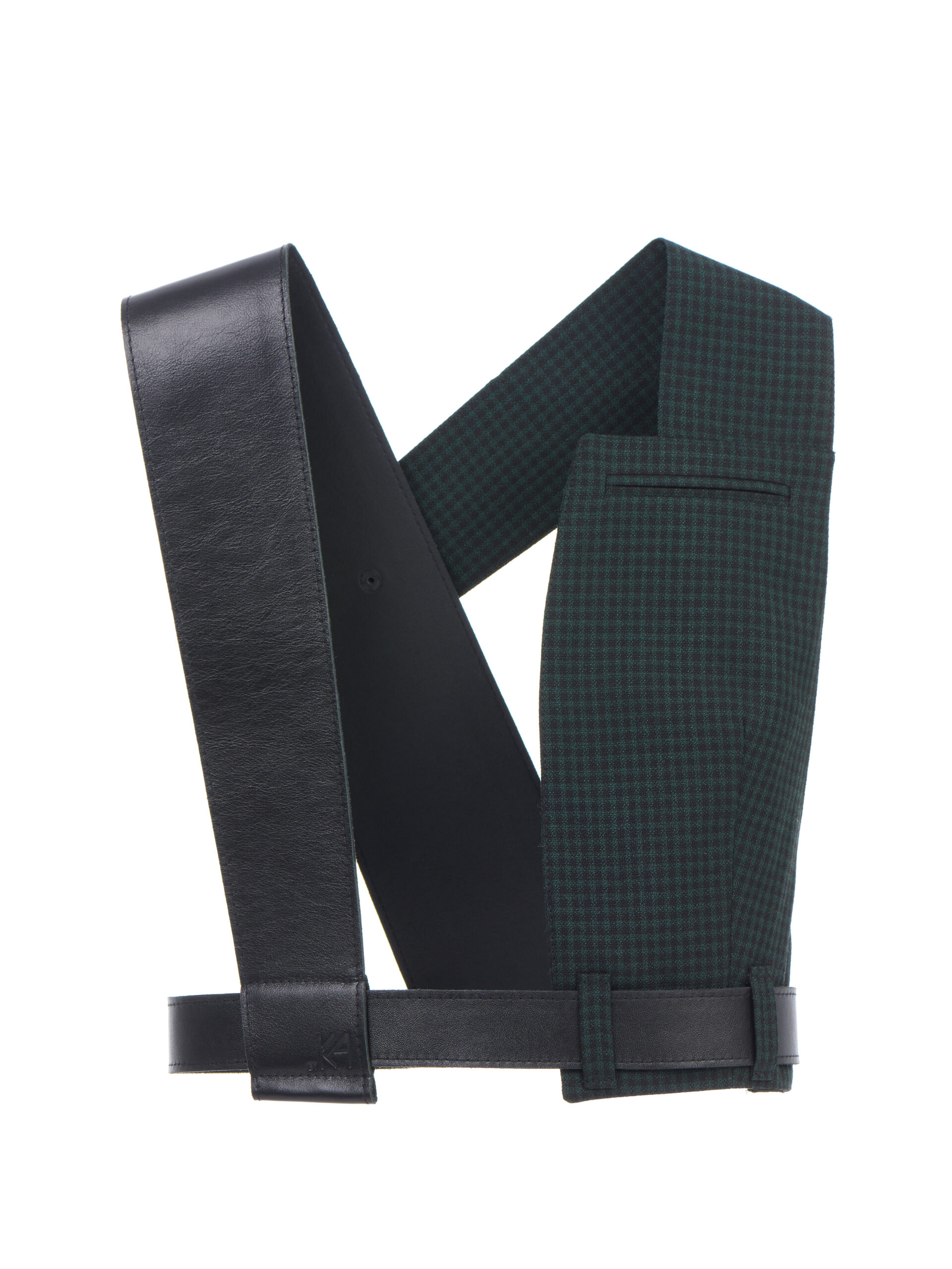 Vest-aksessuaar roheline ruutudega – mustad rihmad / Vest-accessory dark green patterned – black straps